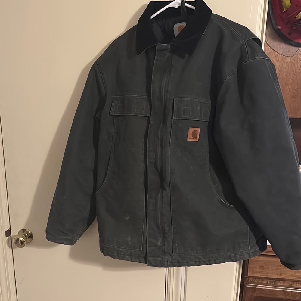 Carhartt Men’s size Large Green winter jacket